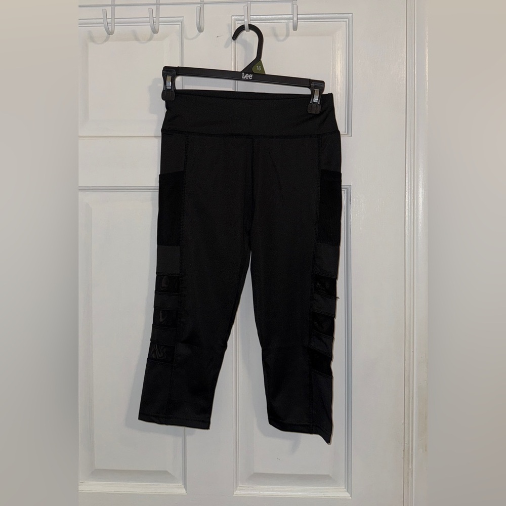 Black leggings
